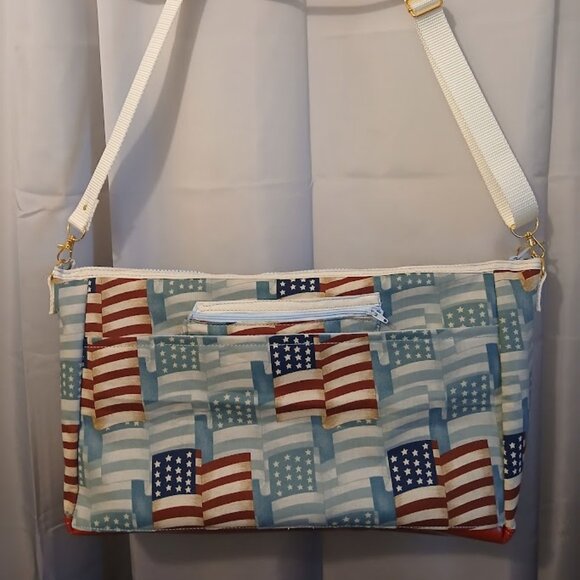 New Patriotic Stars & Stripes USA Sling Crossbody Purse Shoulder Bag Large 18x9 - Picture 2 of 12